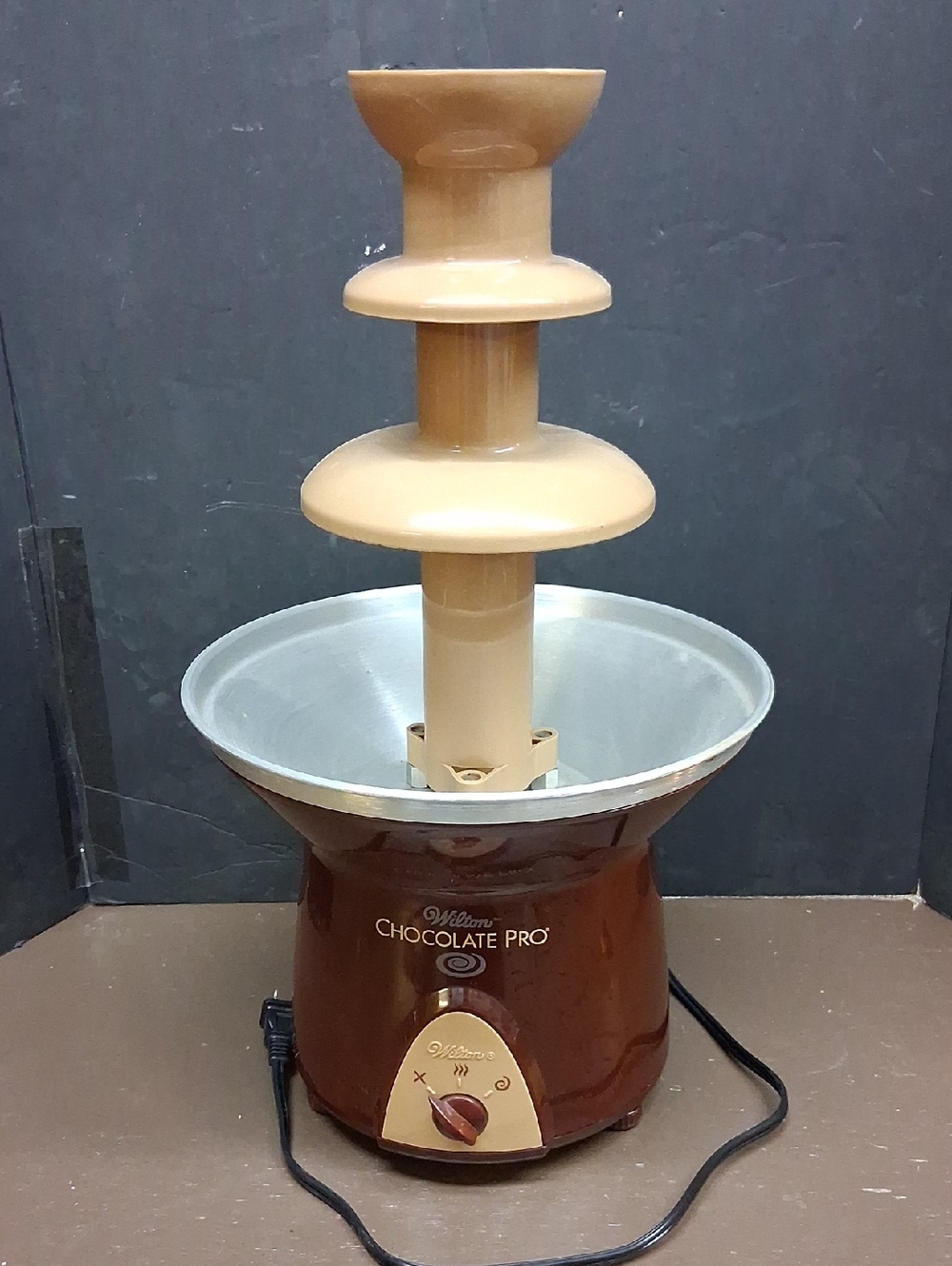 Wilton Chocolate Pro Fondue Fountain with a 4 lb. capacity